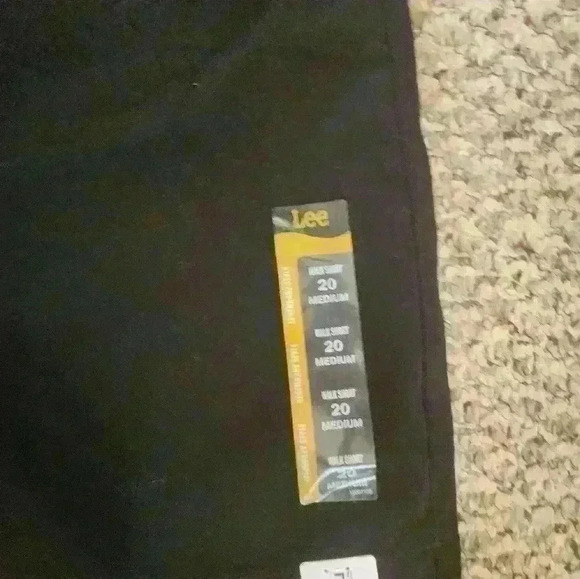 Lee women's walking short, black size 20 - Picture 7 of 7